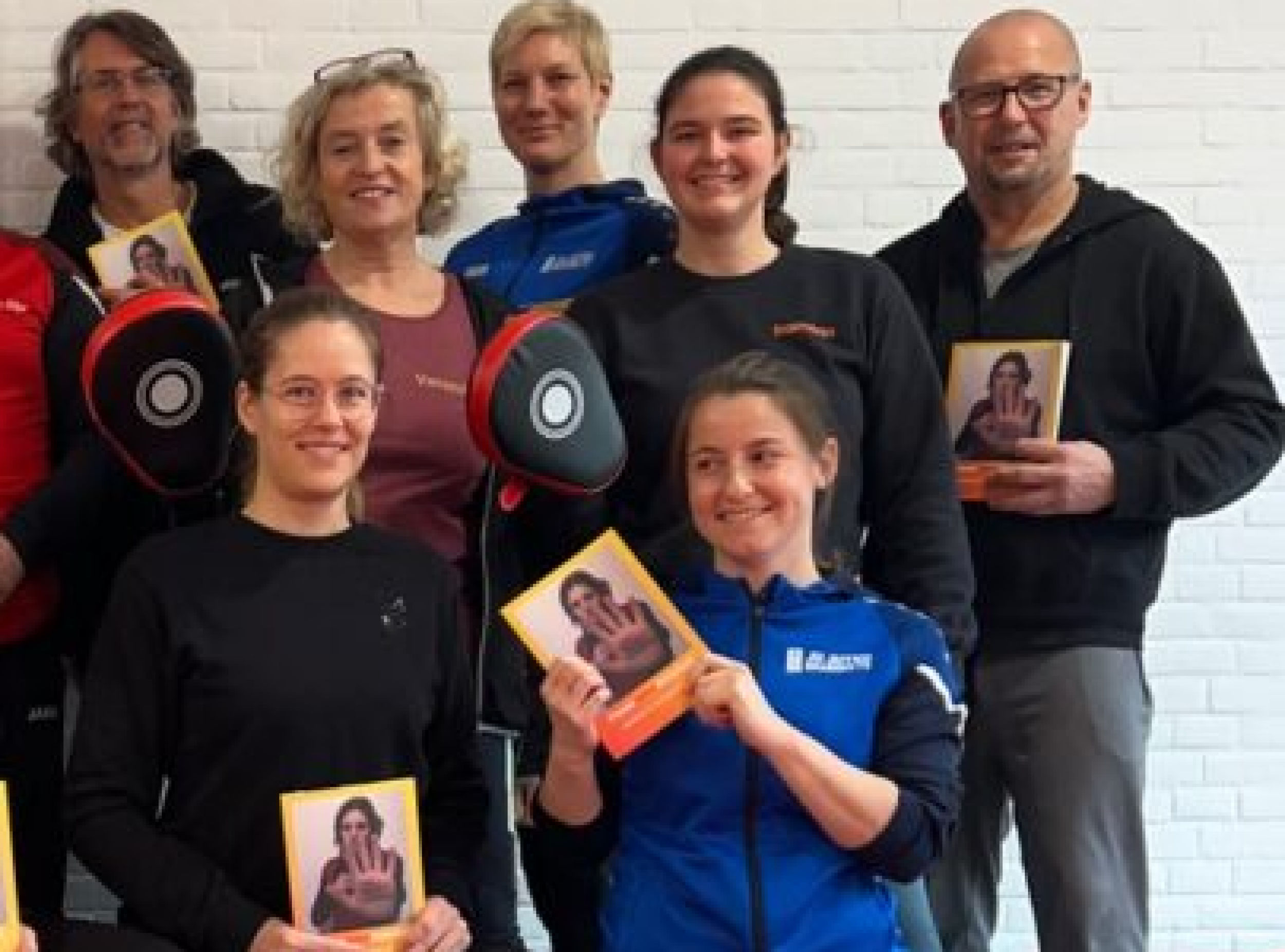 Tamara Wissen und Corina Laschet nach bestandener Qualifikation als Kursleiterinnen