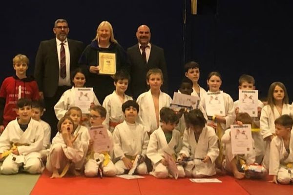 Teamfoto bei der Judo-Ehrung in Aachen-Brand.